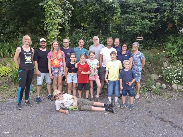 Viele tüchtige Helfer halfen bei der Entstehung des neuen Lehrpfades in Sachsenburg mit. | Foto: Sabine Gugganig