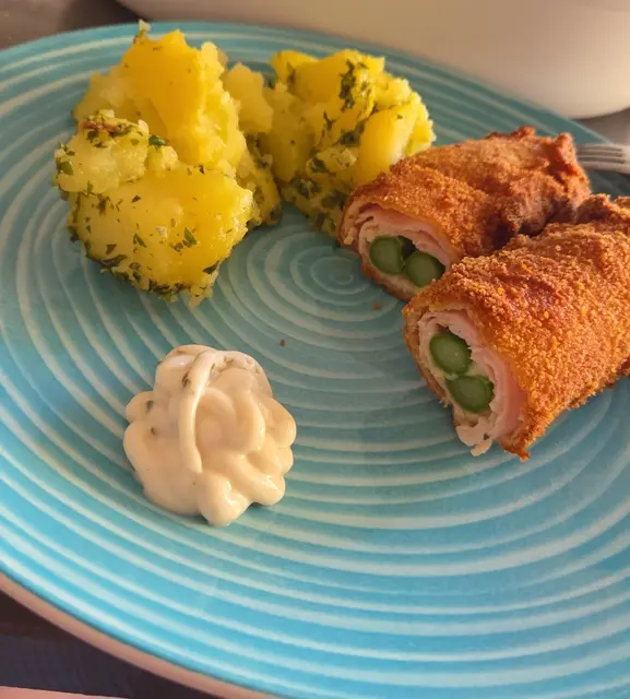 Spargel Cordon Bleu von Barbara Pichler. | Foto: Pichler