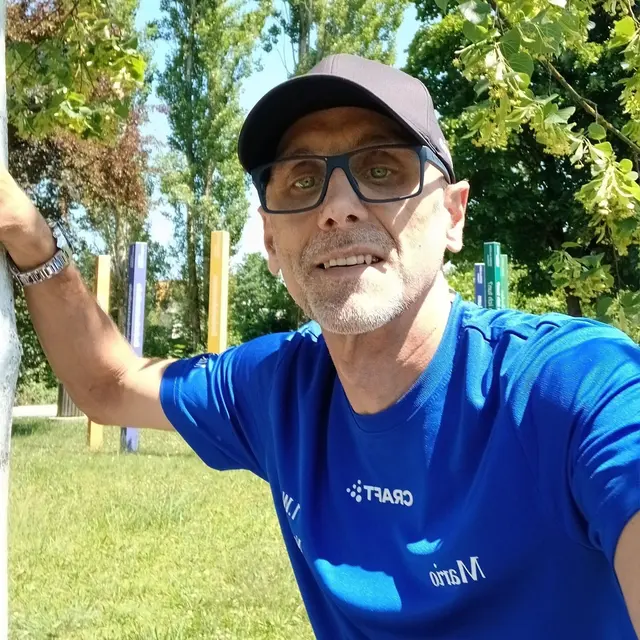 Nach einer Bandscheibenoperation und später einer Tennisarm-Operation fand Mario Ozwirk durch Nordic Walking zurück zu mehr Fitness – das möchte er nun weitergebn. | Foto: Ozwirk