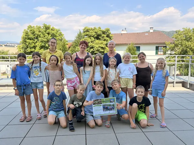 Urkundenverleihung für fleißige Trockenrasenpfleger in Pfaffstätten. | Foto: Marktgemeinde Pfaffstätten