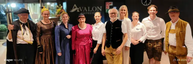 Bild vom Programm "Stories, Sweets &amp; Schnapps" an Bord internationaler Donau-Kabinenschiffe. | Foto: Mauthausen Tourismus