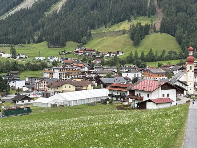 Der Bildbeweis: Das Festzelt steht - die Musikkapelle Gries im Sellrain ist startklar! | Foto: Hassl