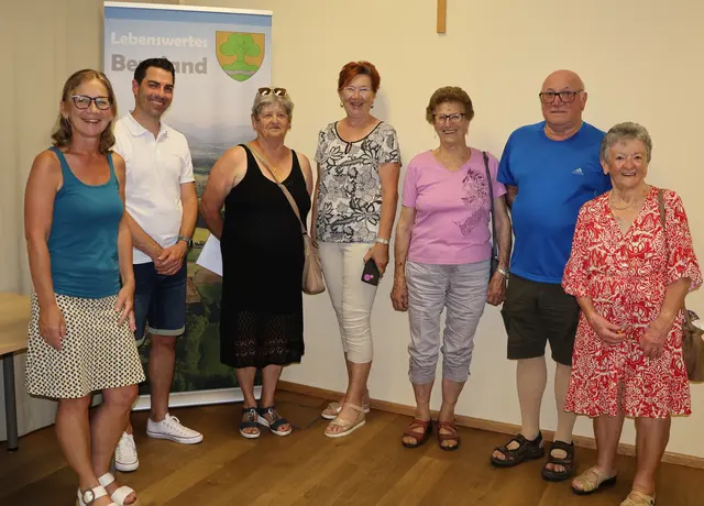 Cornelia Handl, DGKP Christoph Heinreichsberger, Emma Buchberger, NÖ Senioren Obfrau Eva Holzer, Aloisia Leichtfried, Florian Schedelmayer, Maria Mayrhofer | Foto: Gemeinde Bergland