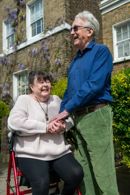 Vortrag zur Pflegevorsorge stieß auf großes Interesse in Bergland | Foto: unsplash / Centre for Ageing Better