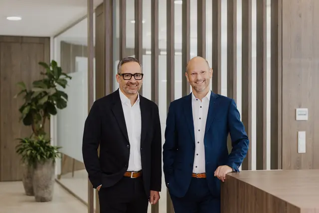 Die Sparkasse Ried-Haag Vorstände Christian Haid und Stefan Knödlstorfer. | Foto: Sparkasse Ried-Haag