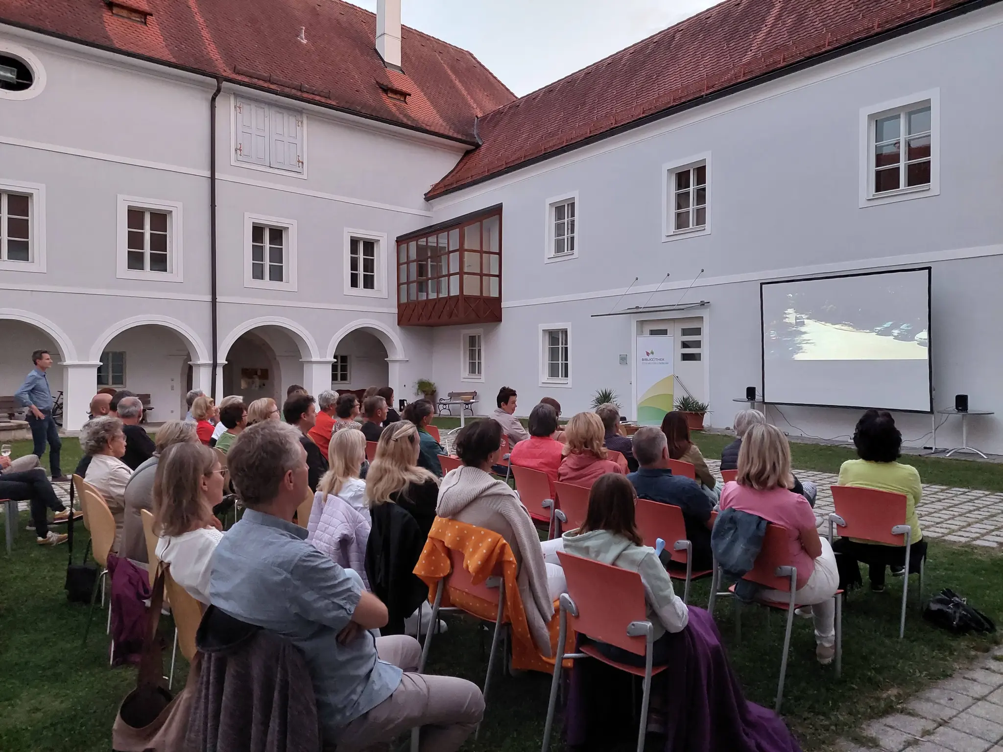 Buchkirchen: Summer cinema brings film enjoyment under the open sky - | ...