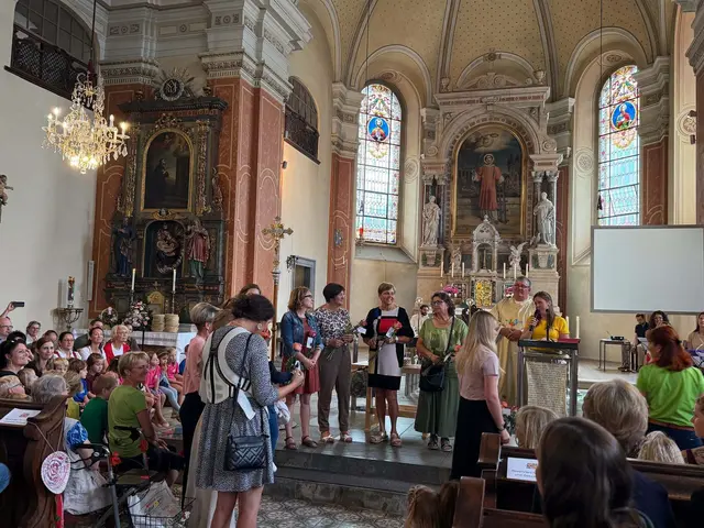 Leiterin Monika Simon beim Festgottesdienst am Wort | Foto: Christoph Stark