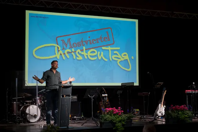 Christentag und Worship Night begeisterten in der Brau- und Messestadt Wieselburg mehr als 500 Besucher.
 | Foto: Evangelische Allianz Mostviertel