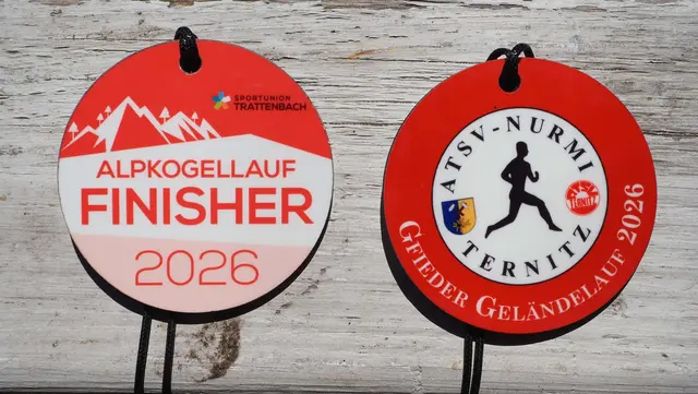 Hübsch sind's, die Buckltour-Finishermedaillien