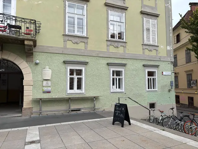 Hier kommt in den kommenden Wochen noch ein Gastgarten.  | Foto: MeinBezirk/Markus Kropac