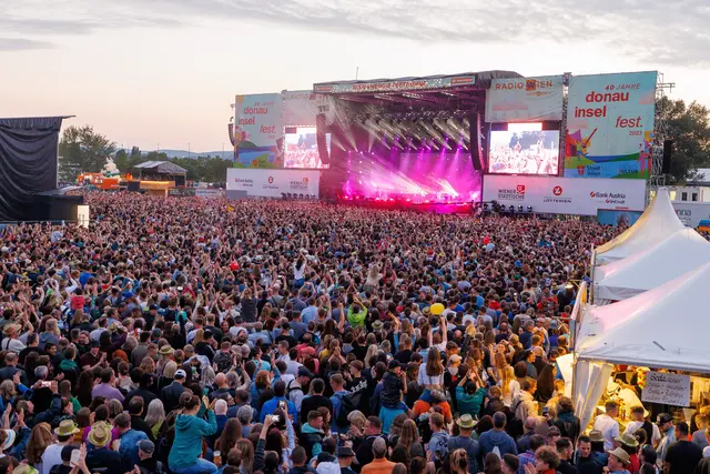 Bonnie Tyler begeisterte Zehntausende am Donauinselfest 2023. | Foto: APA-Images / APA / FLORIAN WIESER