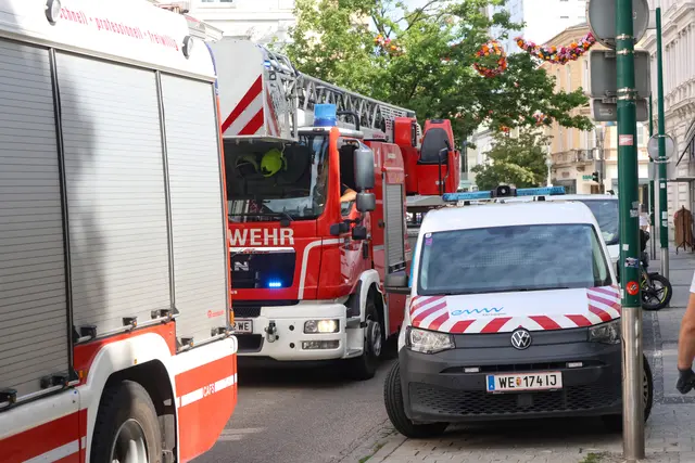 In der Pfarrgasse mitten in der Welser Innenstadt wurde ein Brand gemeldet: Eine elektrische Anlage hatte Feuer gefangen. | Foto: laumat.at