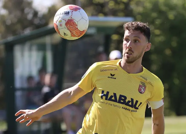 Union Perg (am Bild Kapitän Michael Riedl) schaffte es vorige Saison bis ins Halbfinale des Landescups. In der neuen Spielzeit geht es in Runde eins zu SV Grieskirchen. | Foto: Gerhard Rumetshofer