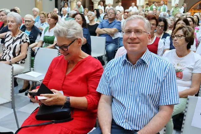 Auch die Stadtpolitik ließ sich musikalisch unterhalten. | Foto: A.M. Kaiser