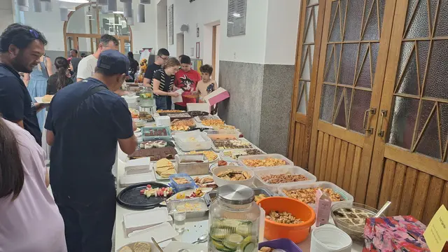 Das reichhaltige Buffet.  | Foto: Katrin Stiper-Mauhart