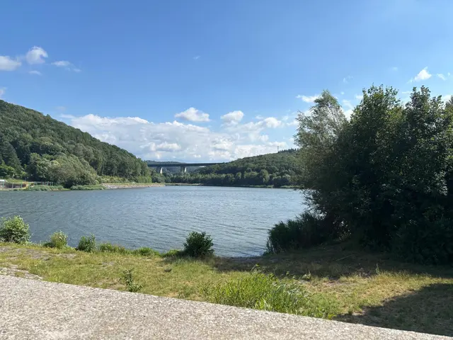 Der Wienerwaldsee ist ein perfekter Ort zum Entspannen.  | Foto: Bernd Dorner