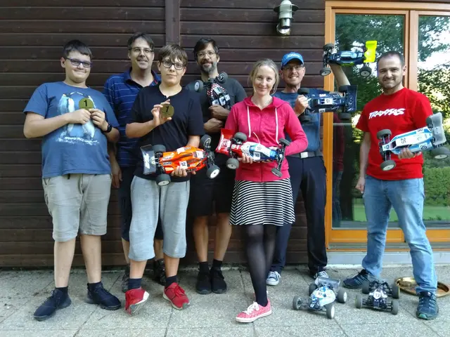 Die Mitglieder des Hinterbrühler Modellautoclubs RcccH freuen sich schon auf die Meisterschaften am 12. September. | Foto: RcccH