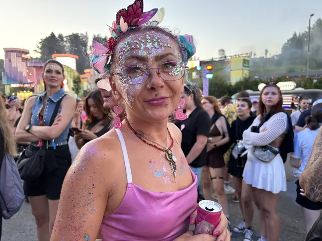 Alles selbst gestaltet und viiiiiiiiel Glitter. | Foto: Sabrina Moriggl