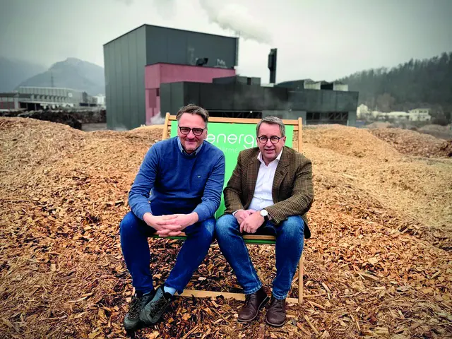 Hans Stefan Edler (l.) und Bgm. Johannes Schmid sind mit der Bilanz zufrieden. | Foto: bioenergie Köflach