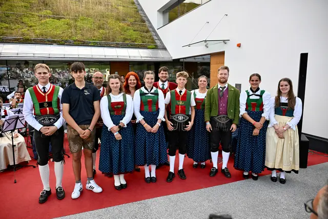 21 MusikantInnen haben die Prüfung in Silber bestanden - diese Damen und Herren waren vor Ort.