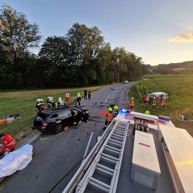Foto: Bfkdo Amstetten / FF St. Peter/Au