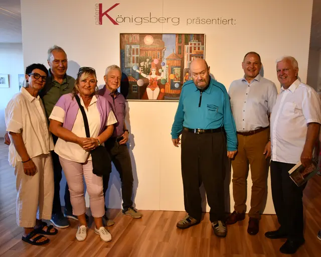 von li: Irene und Franz Reisinger (Galerie Königsberg), Irene und Stefan Keplinger, Kunstförderer Johann Maislinger, Bürgermeister Josef Rathgeb (Marktgemeinde Oberneukirchen) und Peter Sonnberger  | Foto: Erika Ganglberger