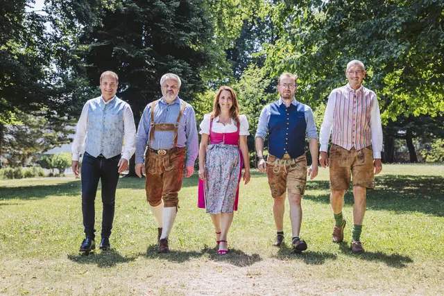 Diese fünf Köpfe schauen, dass hinter den Kulissen alles reibungslos funktioniert. | Foto: Marta Gillner