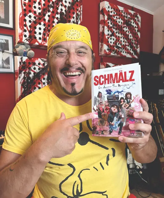 Der Mann hinter SCHMåLZ — Dietmar Kazianka. Das Buch gibt es in deiner Buchhandlung. Die Unterschrift auf Anfrage. | Foto: Kazianka