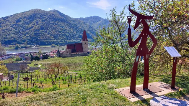 Der Weinskulpturenweg in Oberloiben: Bewegungmachen mit toller Aussicht und viel Kunst | Foto: sg