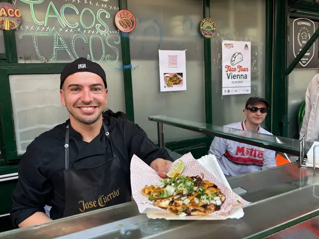 Laurenz Beldecchi verkauft seine Tacos nun am Alsergrund.  | Foto: Pia Rotter/MeinBezirk