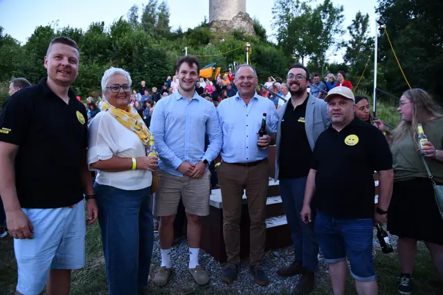 von li: Gerhard Braun (ÖVP Fraktionsobmann), Vizebürgermeisterin Anneliese Bräuer, Lucas Hochreiter (JVP), Bürgermeister Josef Rathgeb, Daniel Jax (JVP Obmann), Michael Pilz (Gemeindevorstand) | Foto: Erika Ganglberger