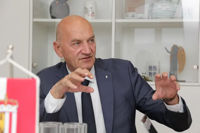 Dörfel ist in der Oö. Landesregierung für Jugend, Soziales und Integration zuständig.  | Foto: MeinBezirk OÖ/Till