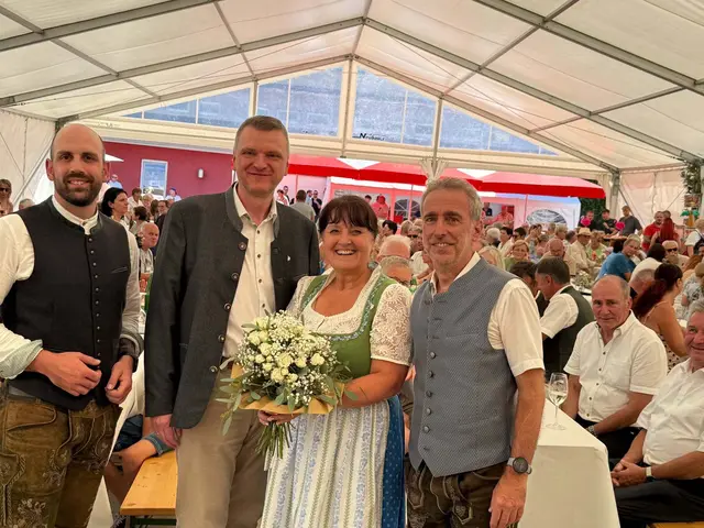 Feierten gemeinsam: Vizebürgermeister Matthias Prutti, Bürgermeister Goran Fofonjka, LH-stv. Manuela Kohm und GK Michael Strametz (v.l.)