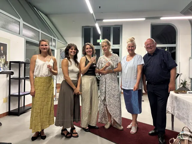 Die Künstlerinnen mit Mitgliedern der Brahms Gesellschaft und Gemeinderätin Gabriele Hadl (2. v. rechts) | Foto: Privat