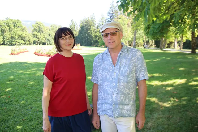 Daniela Enzi mit Regisseur Georg Clementi.