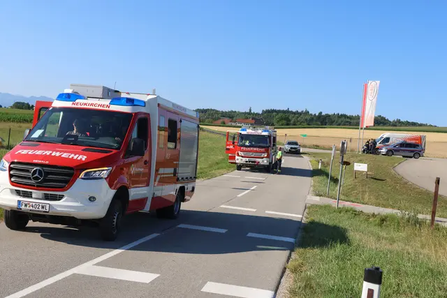 Mehrere Einsatzkräfte der Feuerwehr suchten vergeblich den Schafbock. | Foto: Laumat.at/Matthias Lauber