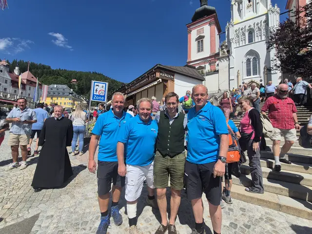 Bürgermeister Fabian Fluch freute sich über die Wallfahrt mit dem Ziel Mariazell | Foto: Andrea Stelzer
