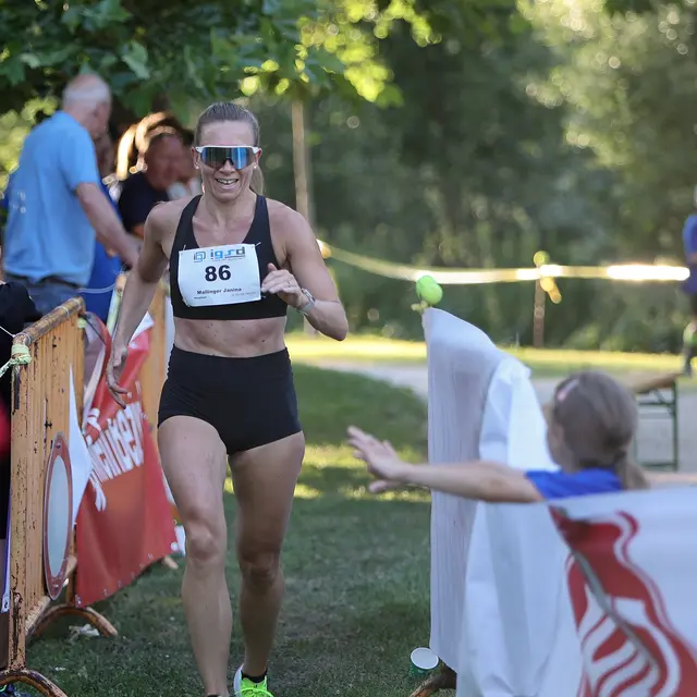 Janina Mallinger (LAC BMD Amateure Steyr) wurde Dritte in der Damenwertung. | Foto: Helmut Klein