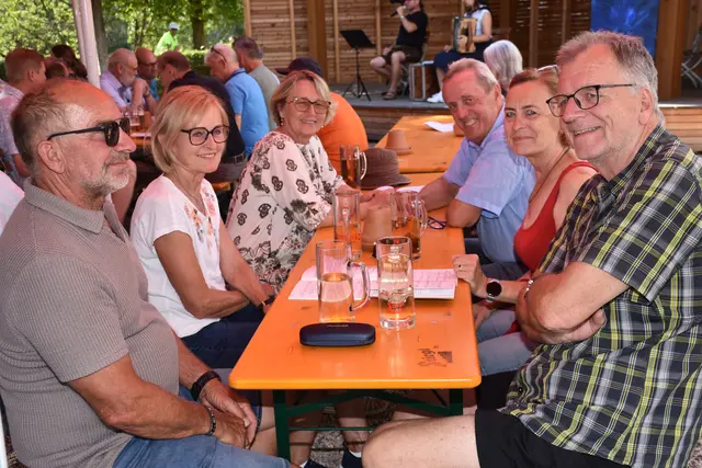Singen mit Aussicht, eine Veranstaltung vom Chorverband OÖ, Chorregion Mühlviertel, begeisterte Hunderte in Au an der Donau.  | Foto: Robert Zinterhof