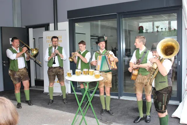 Die Ligister Schülcherleitnmusi unterhielt die Gäste | Foto: HFM Patrick Marcher