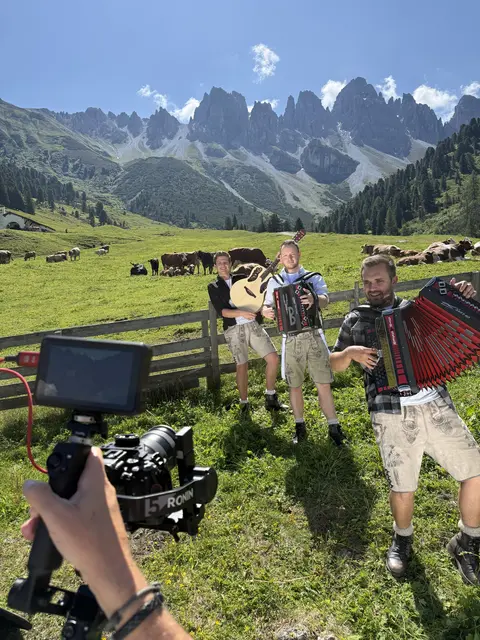 Die gemalter Alm wurde kürzlich Schauplatz eines neuen Musikvideos.  | Foto: Volksbeat