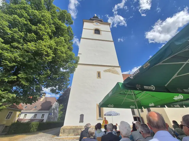 Renovierter Kirchturm St. Lorenzen wurde gesegnet