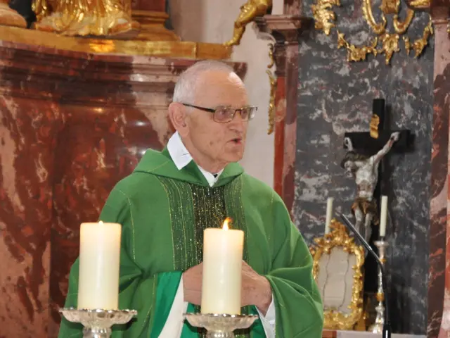 Pater August Janisch feierte am Sonntag sein 60-jähriges Priesterjubiläum. | Foto: kübeck
