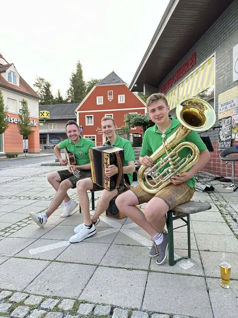 Zahlreiche Musiker werden bei der Großkleiner Klangwolke für Unterhaltung sorgen. | Foto: Gemeinde