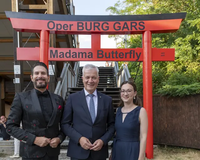 Landesrat Anton Kasser zählte zu den Gästen auf Burg Gars. | Foto: Jürgen Hammerschmid