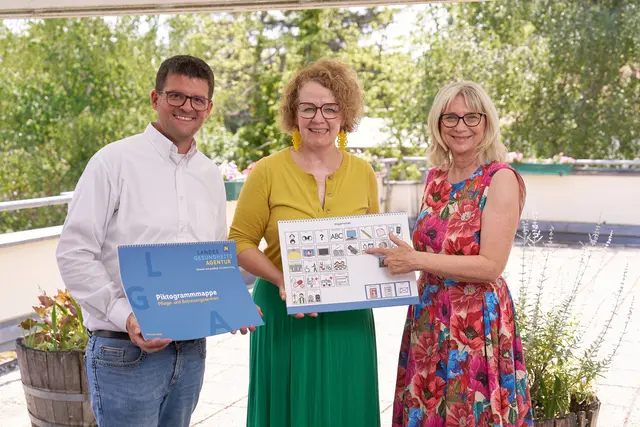 Medienkoordinator Gerald Spiess, Landesrätin Christiane Teschl-Hofmeister und Geschäftsführerin Gesundheit Thermenregion Silvia Bodi. | Foto: NÖ LGA