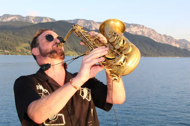 "Max The Sax“ begeisterte seine Fans auf der MS Vöcklabruck. | Foto: MeinBezirk/Staudinger