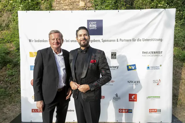 Auch der Abgeordnete Gottfried Waldhäusl zählte zu den Ehrengästen der Premiere. | Foto: Jürgen Hammerschmid