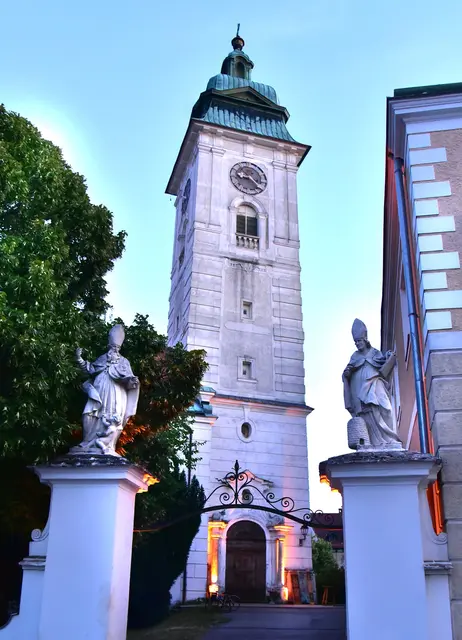 Ein besonderer Schauplatz: Die Stadtpfarrkirche Retz bot den stimmungsvollen Rahmen für die Kirchenoper. | Foto: Herbert Schleich/Alexandra Goll