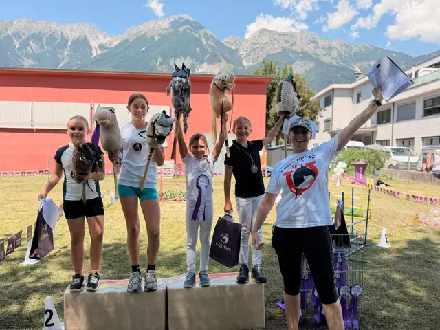 Die stolzen Gewinnerinnen des Turniers mit Veranstalterin Esther Kainberger. | Foto: Kainberger